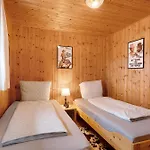 Wooden Western Ferienhaus *